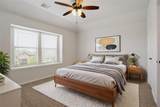 812 Woodview Court - Photo 24