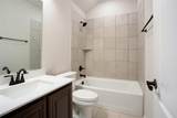 812 Woodview Court - Photo 28