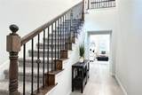 1809 New Holland Way - Photo 4
