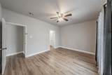 402 Robbins Street - Photo 33