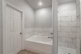 402 Robbins Street - Photo 35