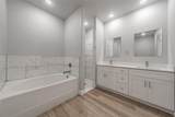 402 Robbins Street - Photo 36