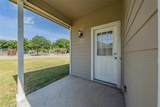 402 Robbins Street - Photo 4