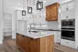 1040 Agnes - Photo 12