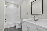 806 Premier - Photo 23
