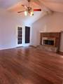 1712 Colonial Court - Photo 2
