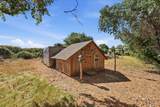 6901 Hawk Road - Photo 18