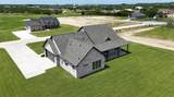 1120 Samantha Dr - Photo 37