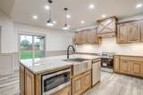 1120 Samantha Dr - Photo 5