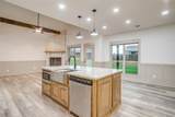 1120 Samantha Dr - Photo 9