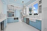 511 Travis Street - Photo 16