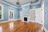 511 Travis Street - Photo 18