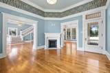 511 Travis Street - Photo 9