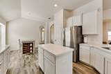 814 Bluewood Street - Photo 4
