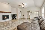 814 Bluewood Street - Photo 5