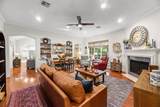 2000 Scott Place - Photo 18