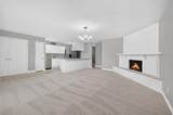 555 Hawthorne Drive - Photo 13