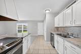 555 Hawthorne Drive - Photo 15