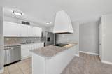 555 Hawthorne Drive - Photo 19