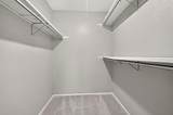 555 Hawthorne Drive - Photo 31