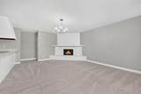 555 Hawthorne Drive - Photo 6