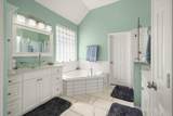8101 Oak Creek Lane - Photo 17