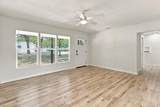 800 Winnie Street - Photo 3