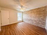 2833 Kings Road - Photo 12