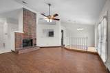 1425 Thistlewood Lane - Photo 2