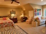 9008 Vue Fleur Lane - Photo 23