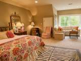 9008 Vue Fleur Lane - Photo 24