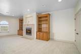 7713 Lakeview Circle - Photo 24