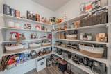 918 Hawthorn Lane - Photo 12