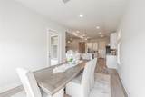 918 Hawthorn Lane - Photo 14