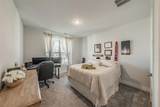918 Hawthorn Lane - Photo 24