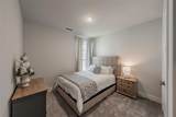 918 Hawthorn Lane - Photo 28