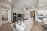 918 Hawthorn Lane - Photo 6