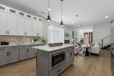 814 Premier Parkway - Photo 10