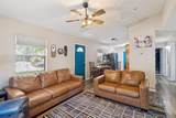 917 Grande Drive - Photo 2