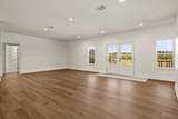 562 County Road 4230 - Photo 8