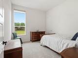 300 Waterview Drive - Photo 28