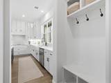 300 Waterview Drive - Photo 31