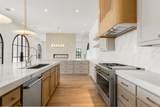 10717 Arrowhead Point Drive - Photo 14