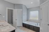 574 Brunswick Gardens - Photo 13