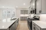 9501 Dahlia Boulevard - Photo 10