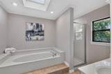 10090 Chenier Point - Photo 15
