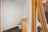 301 Main - Photo 18