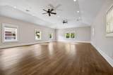 5643 Swiss Avenue - Photo 38