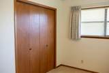 1021 Avenue B - Photo 31