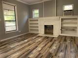 915 2nd Street - Photo 3